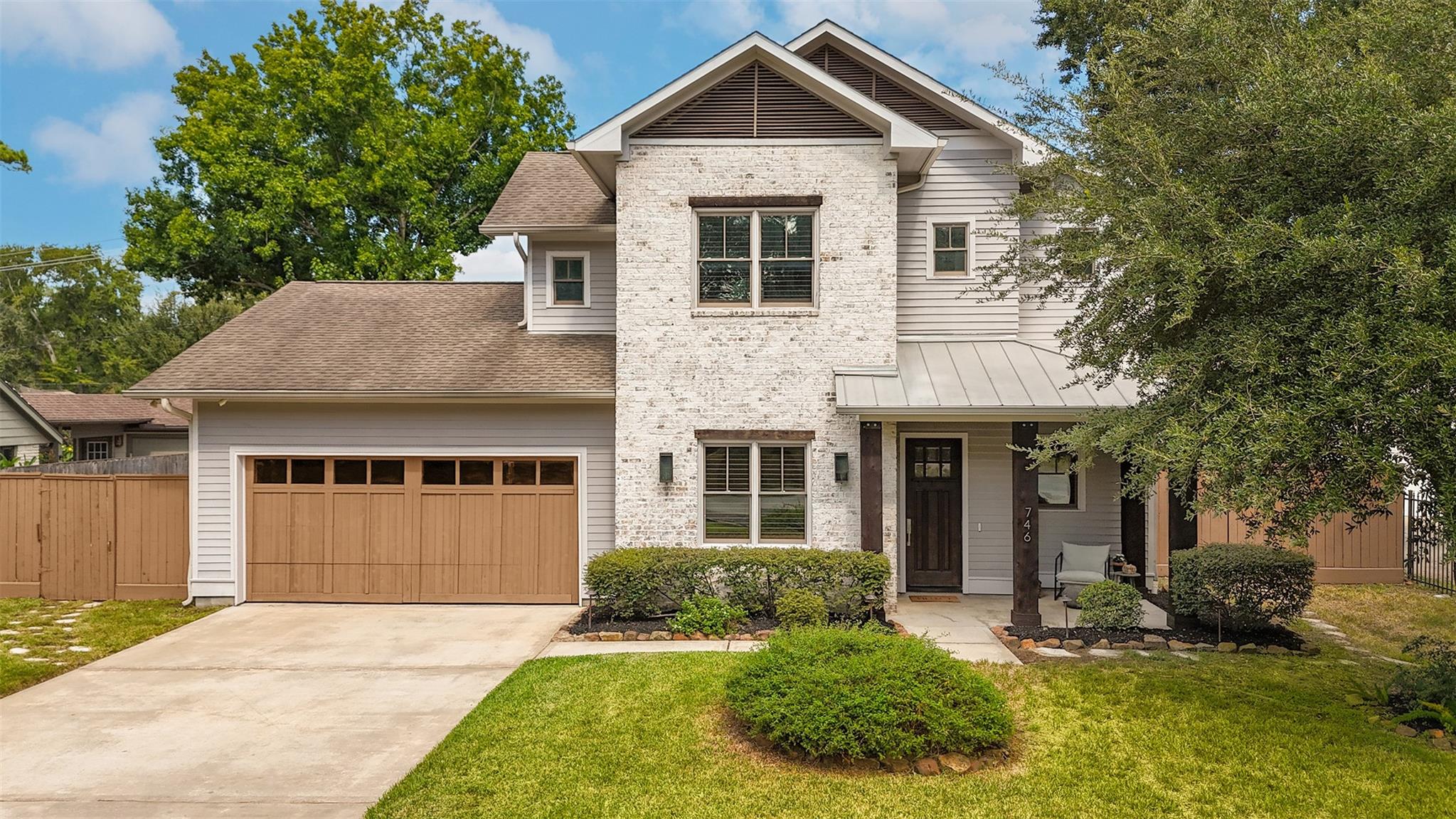 746 W 42nd Street, Houston Tx 77018 Property Photo 1