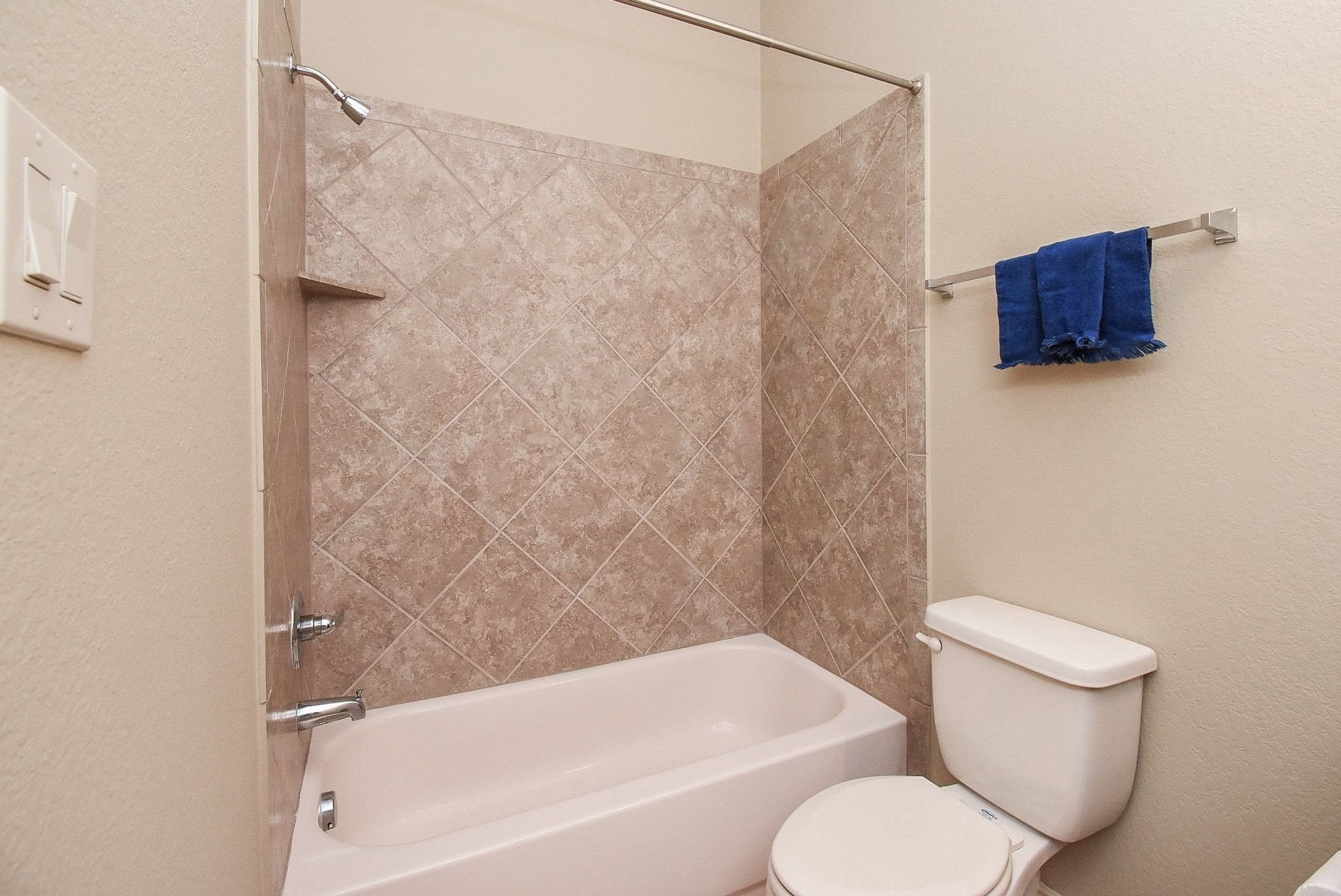 17514 Woodfalls Lane Property Photo 19