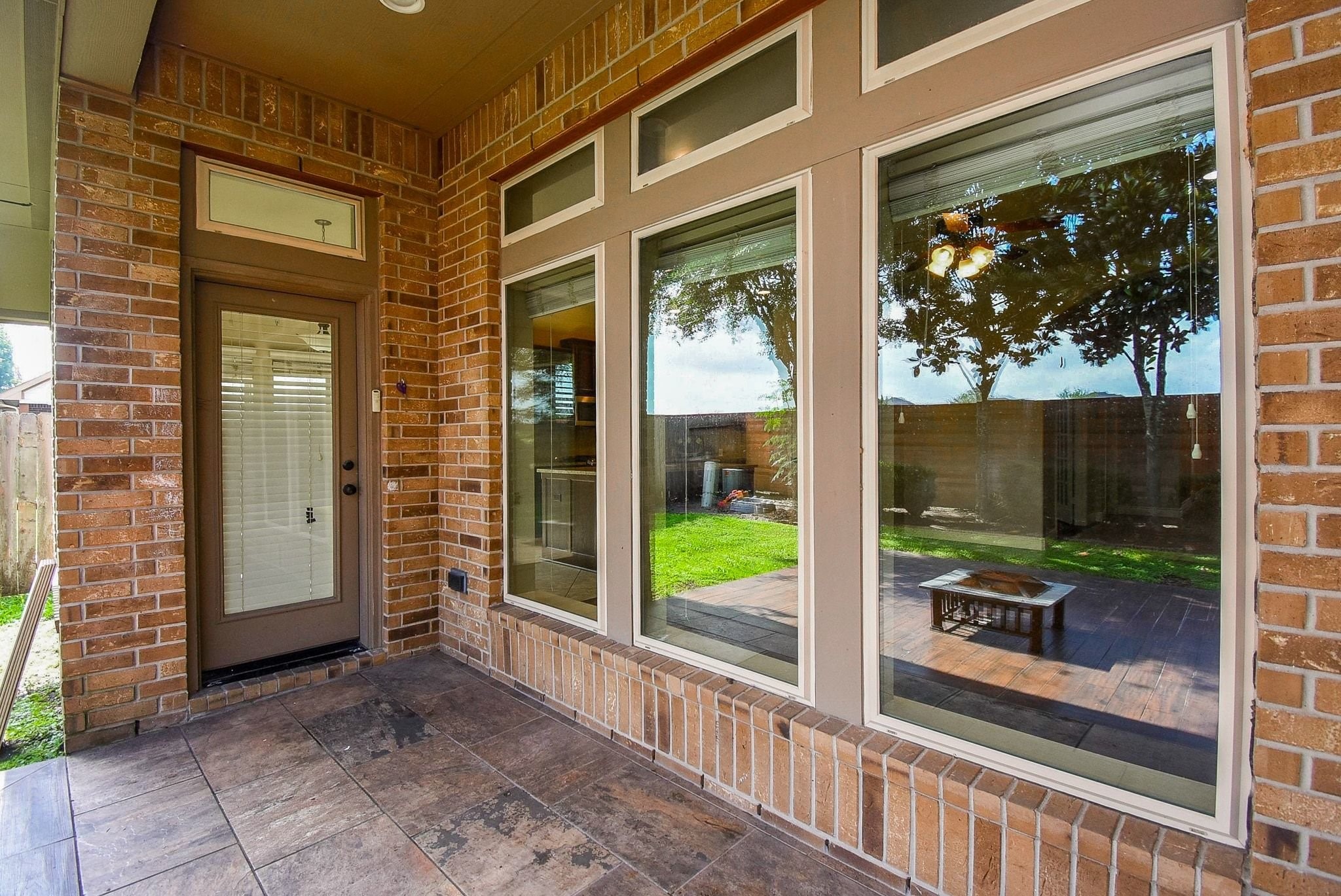 17514 Woodfalls Lane Property Photo 28