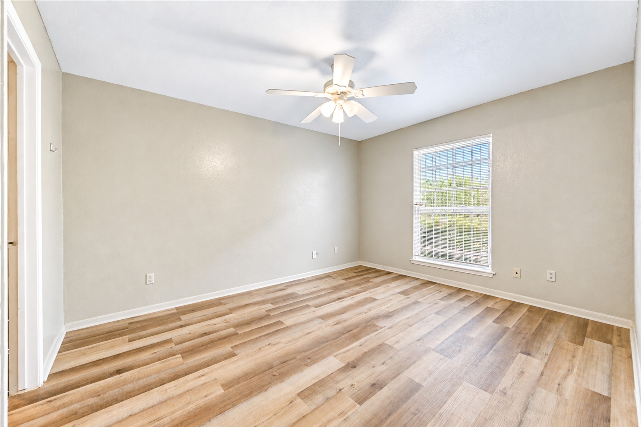 6606 De Moss Drive 1201 Property Photo 31