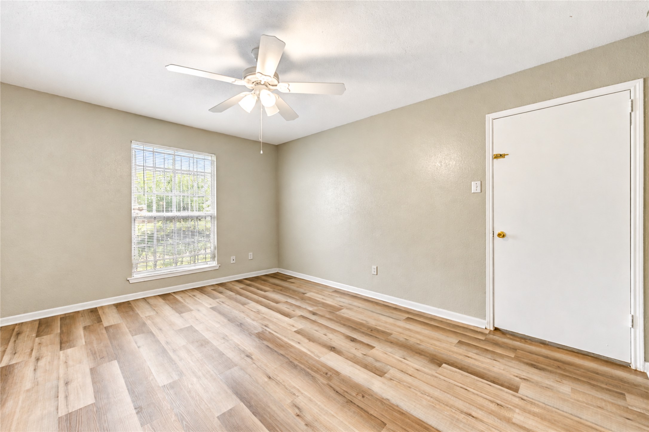 6606 De Moss Drive 1201 Property Photo 34