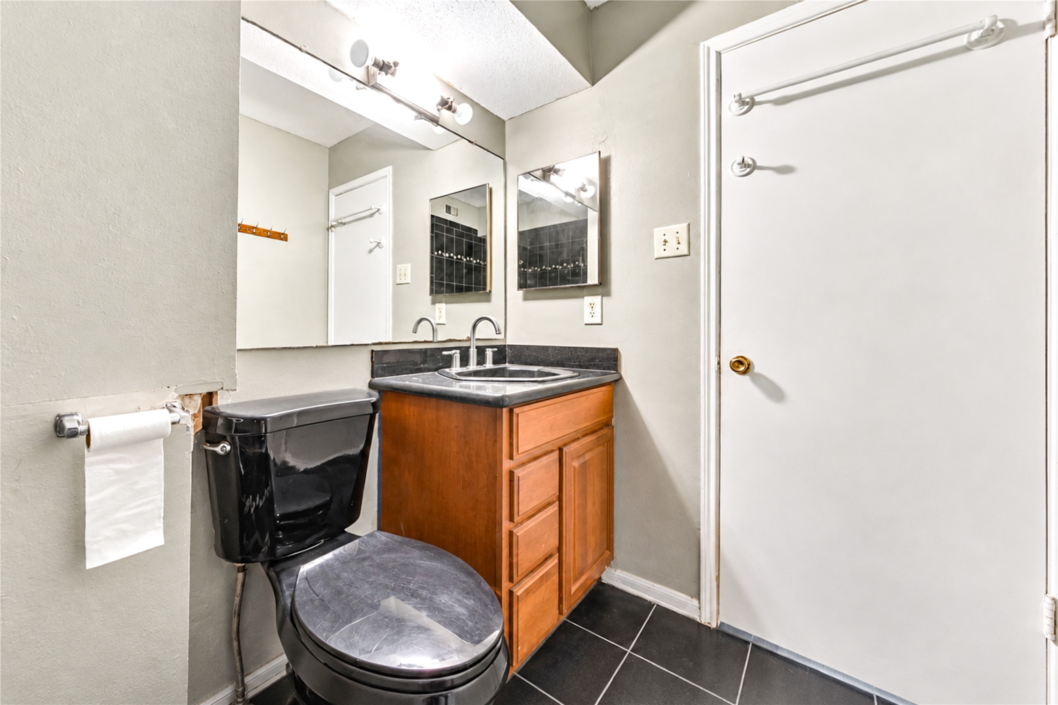 6606 De Moss Drive 1201 Property Photo 38