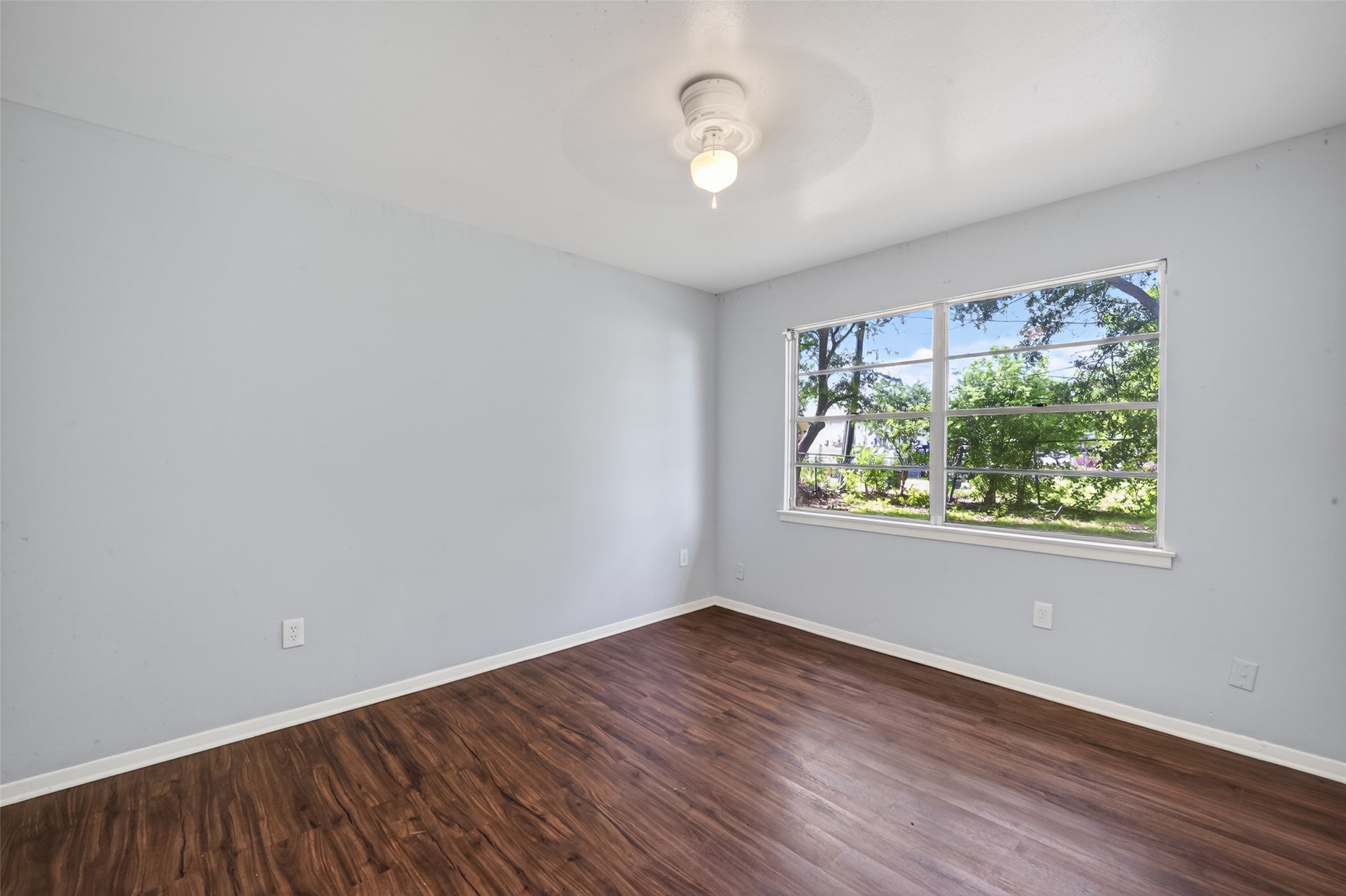 3918 Tavenor Lane Property Photo 24
