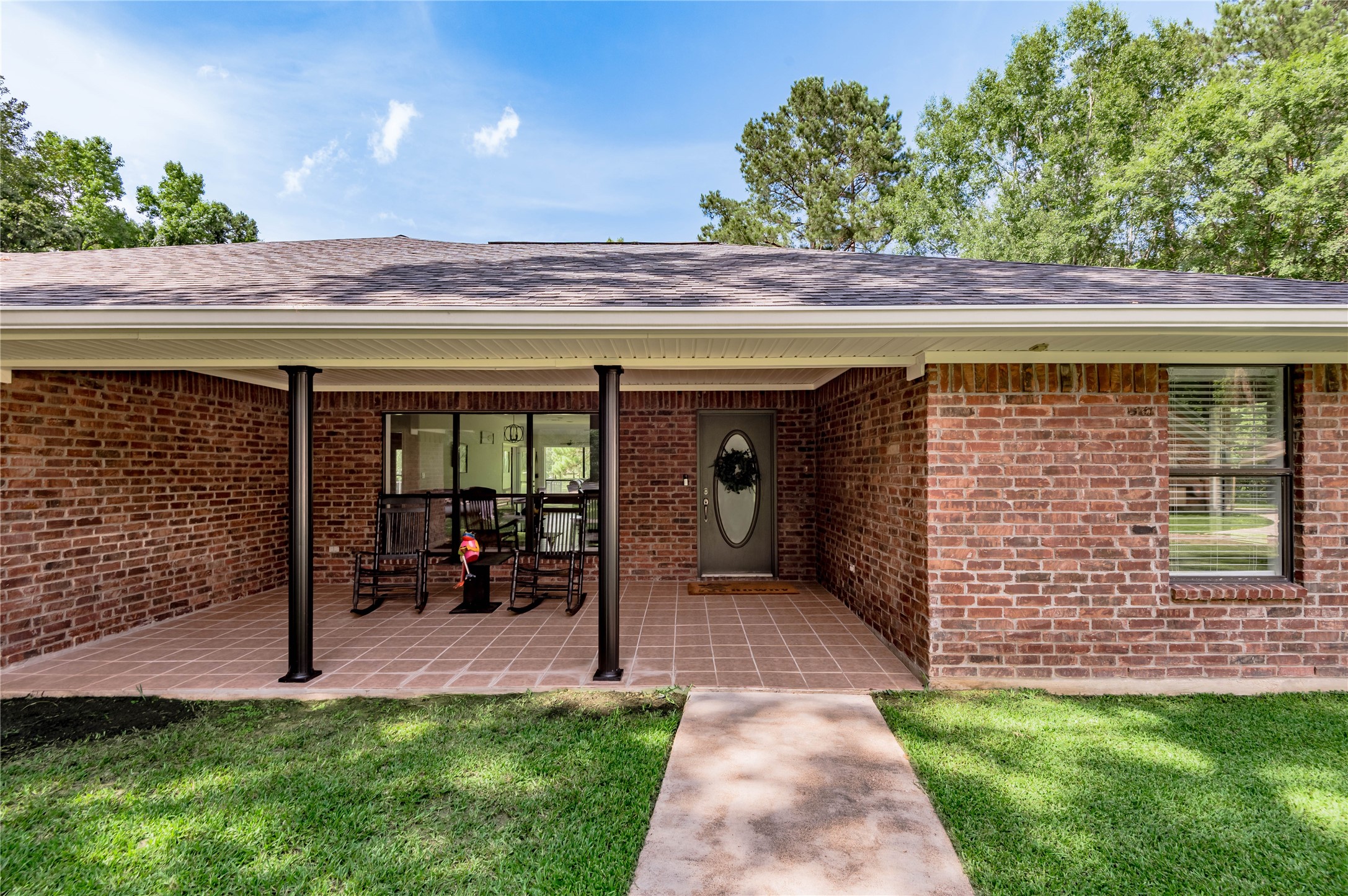 184 Birch Street Property Photo 5