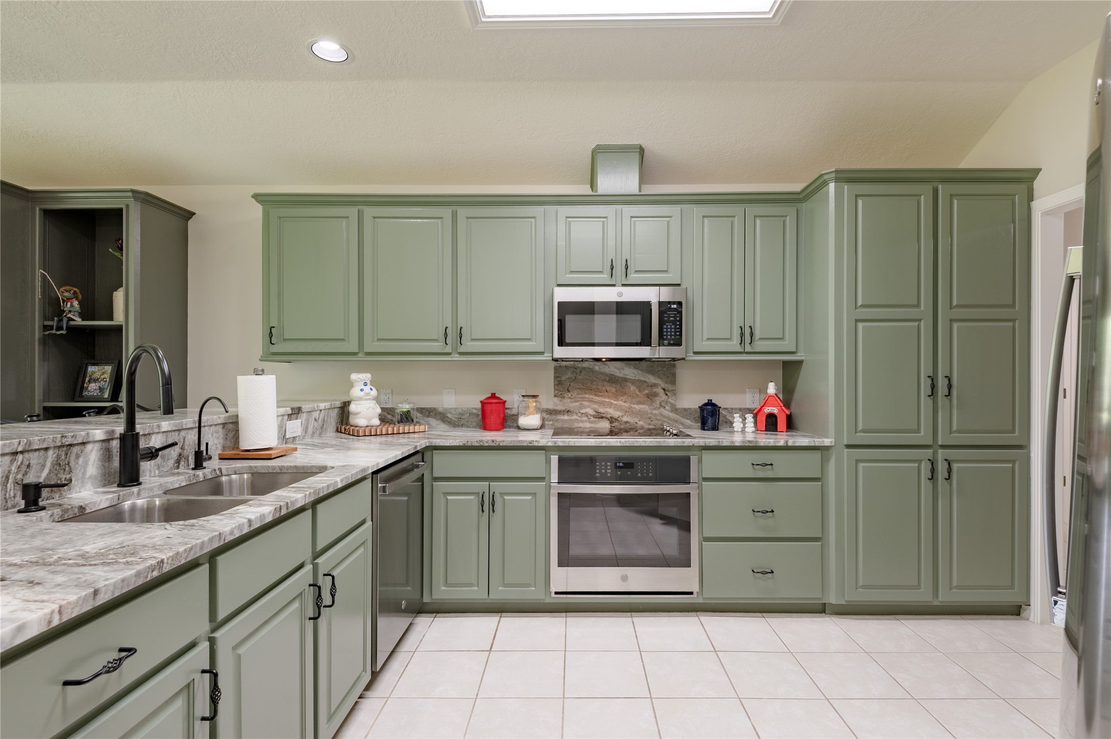 184 Birch Street Property Photo 15
