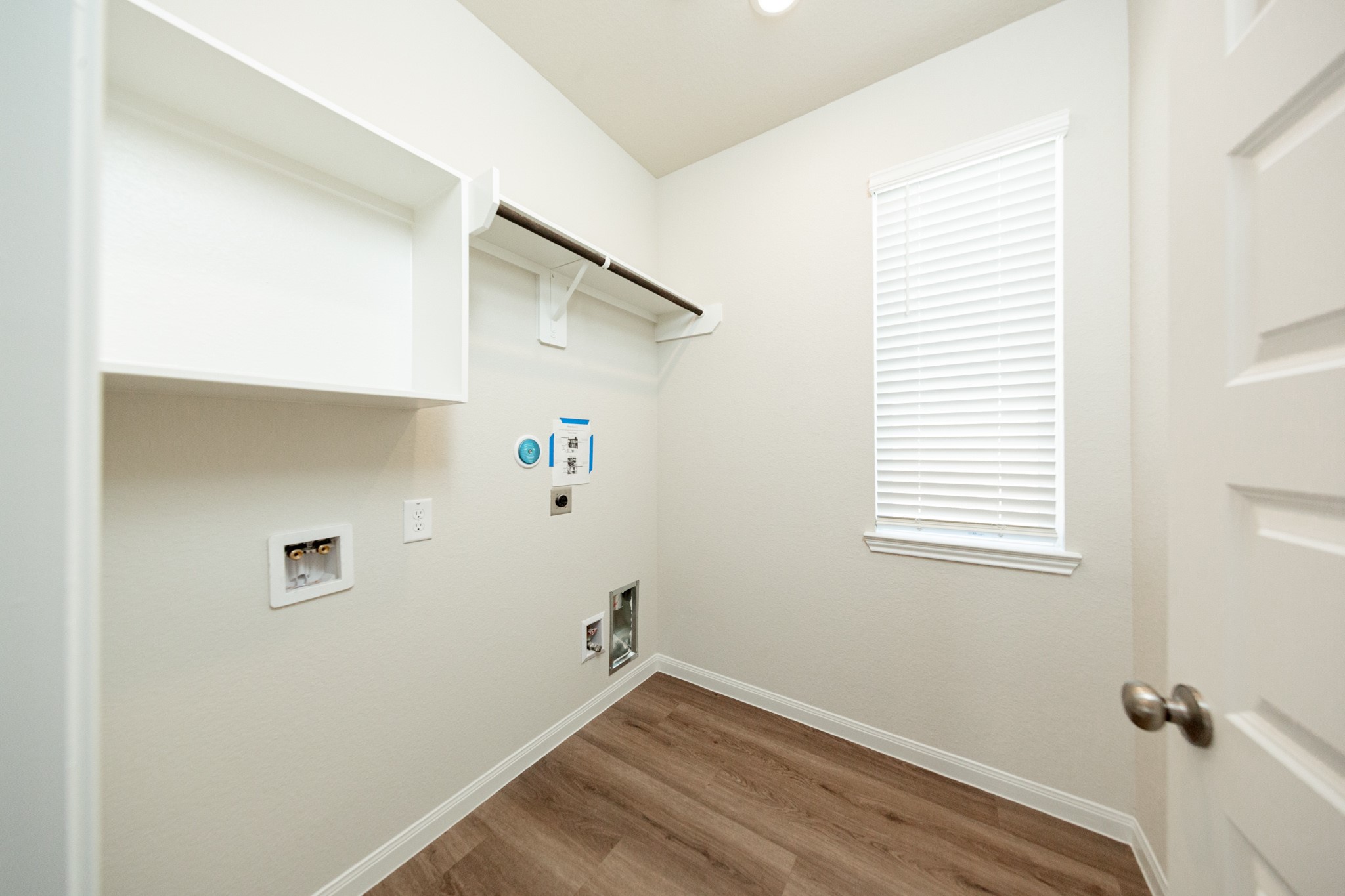 3033 Mustang Grove Way Property Photo 14
