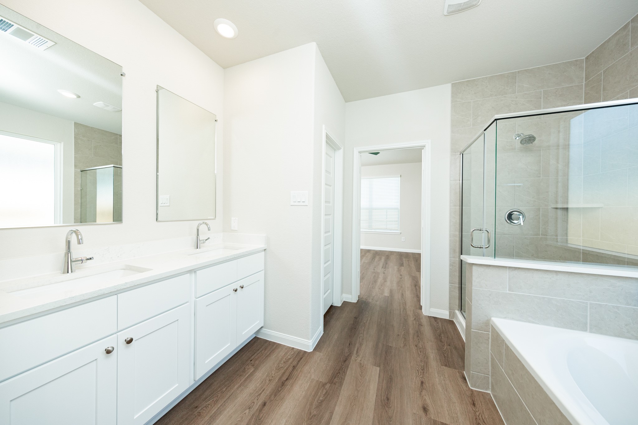 3033 Mustang Grove Way Property Photo 18