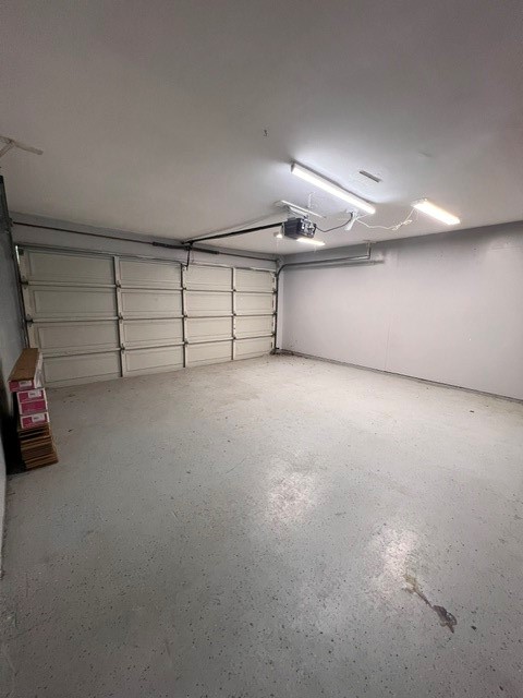 9543 Beverlyhill St Property Photo 18