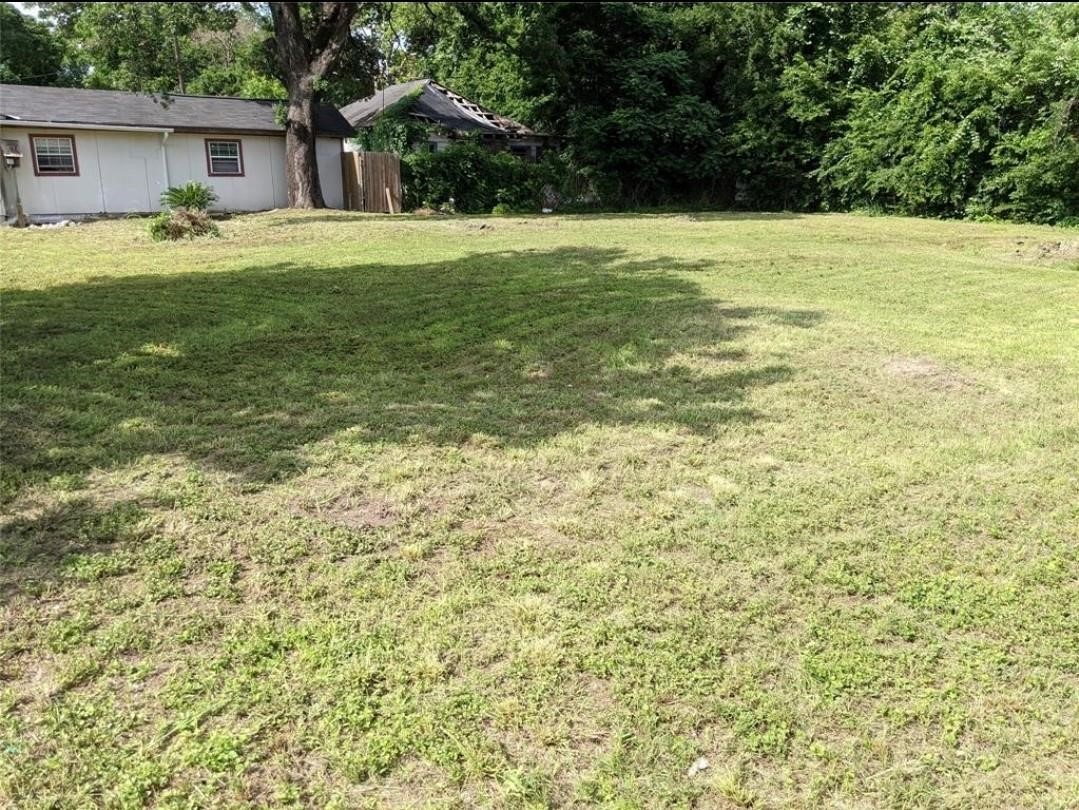 2002 Jensen Drive Property Photo 5