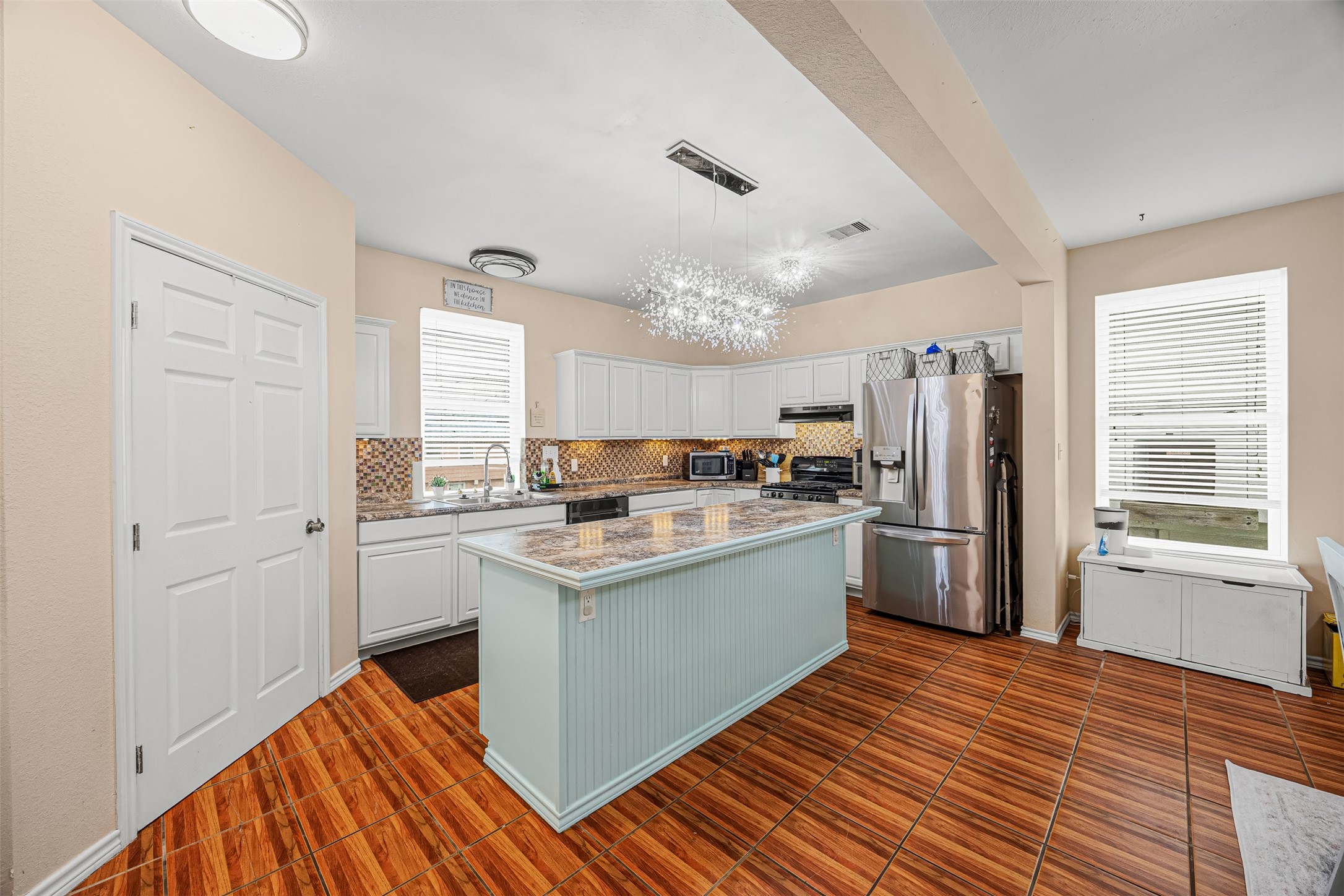734 Marlin Street Property Photo