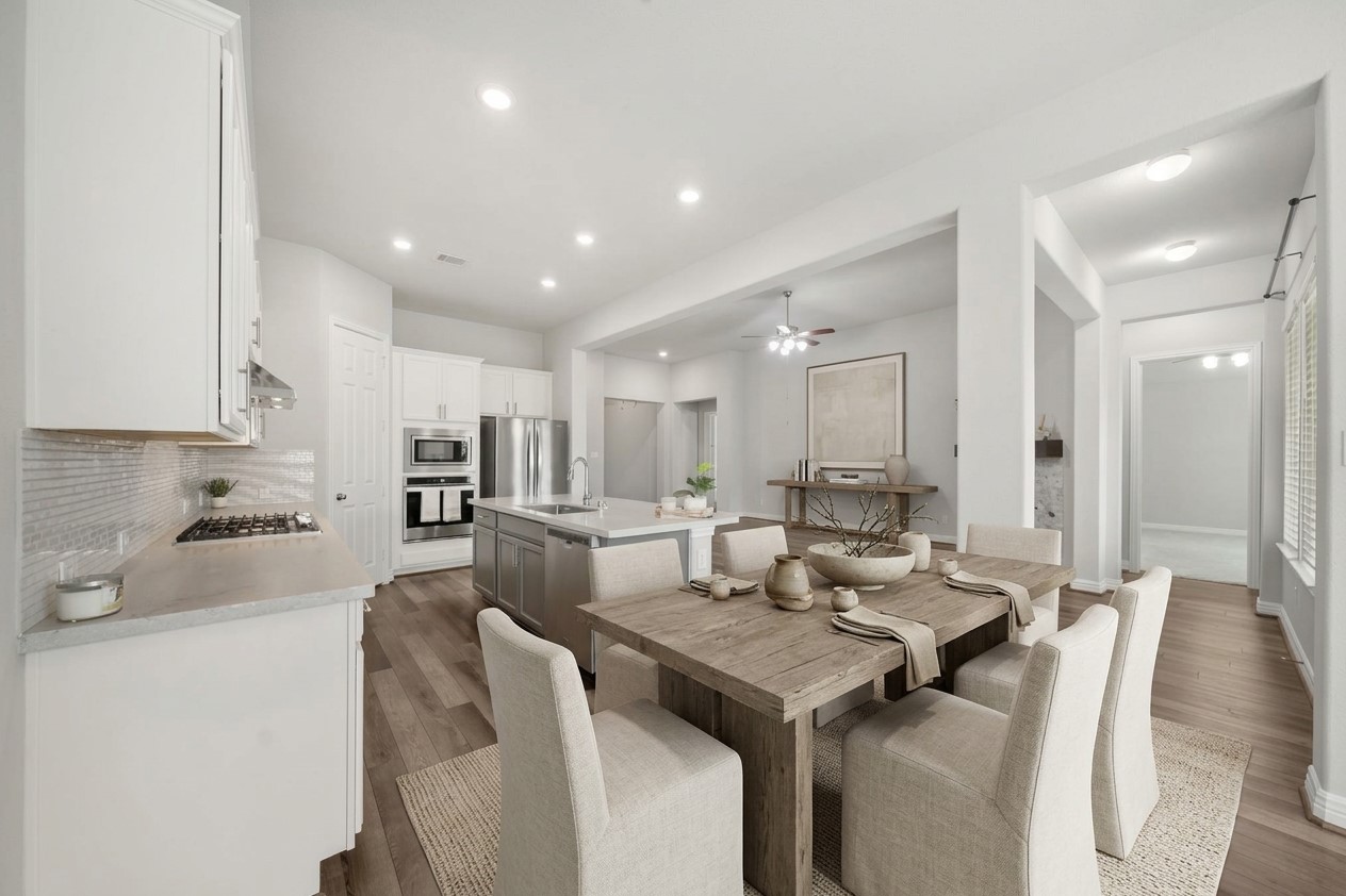 27130 Spanish Wind Court Property Photo 4