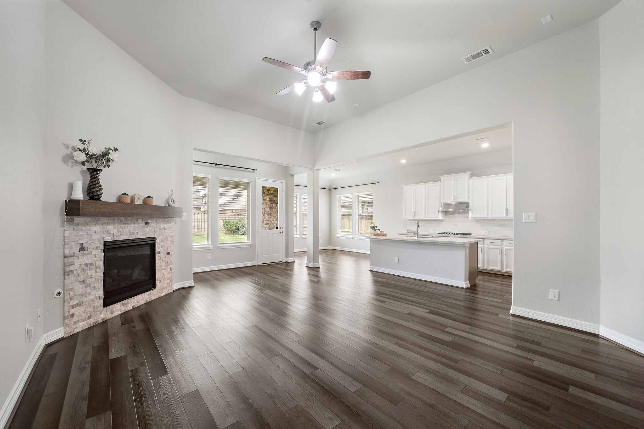 27130 Spanish Wind Court Property Photo 7