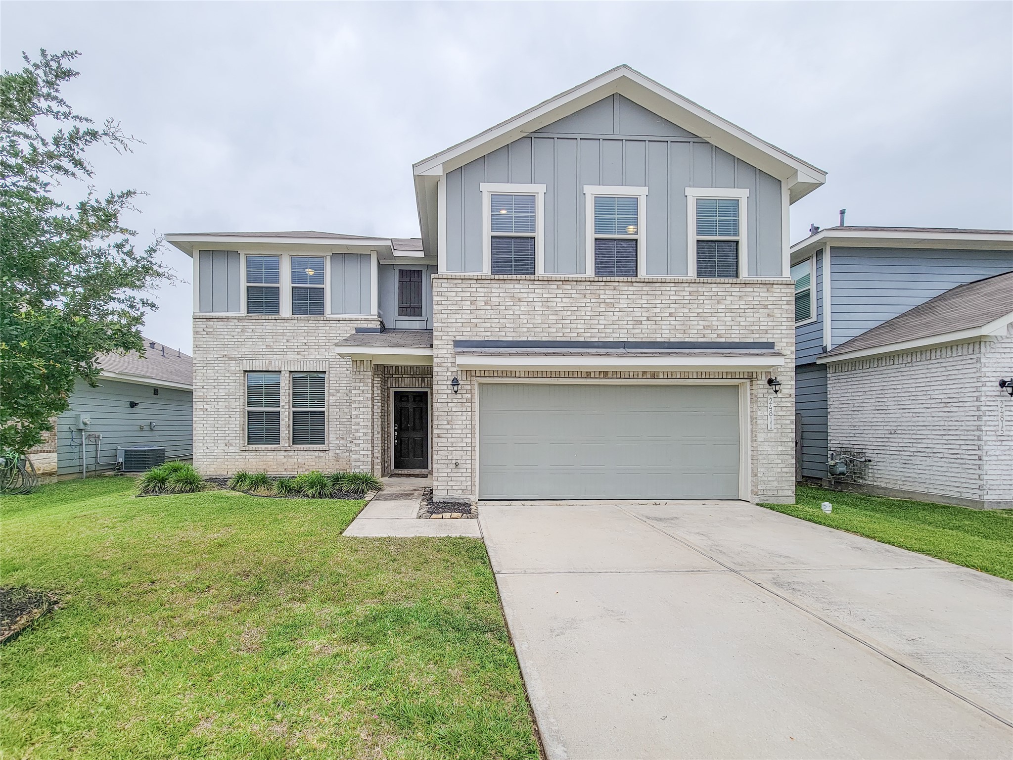 24811 Crimson Pine Drive Property Photo 1