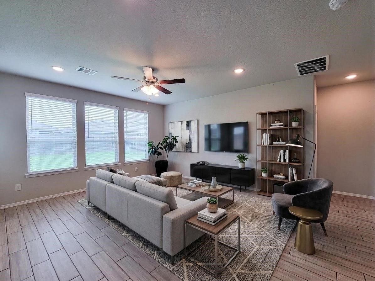 24811 Crimson Pine Drive Property Photo 4