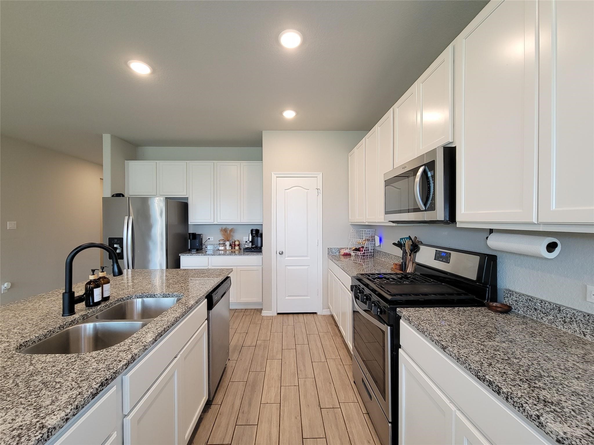 24811 Crimson Pine Drive Property Photo 17