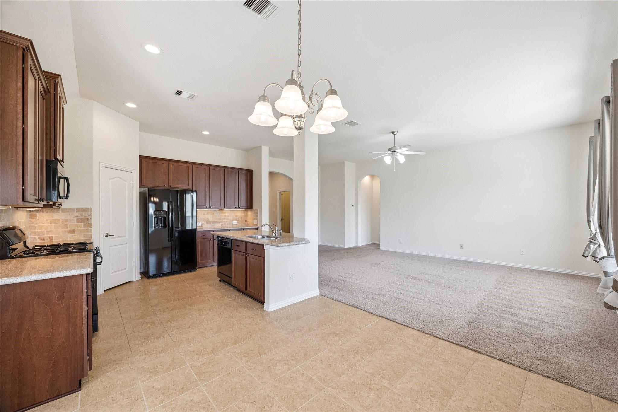 205 Brookwood Park Lane Property Photo 3