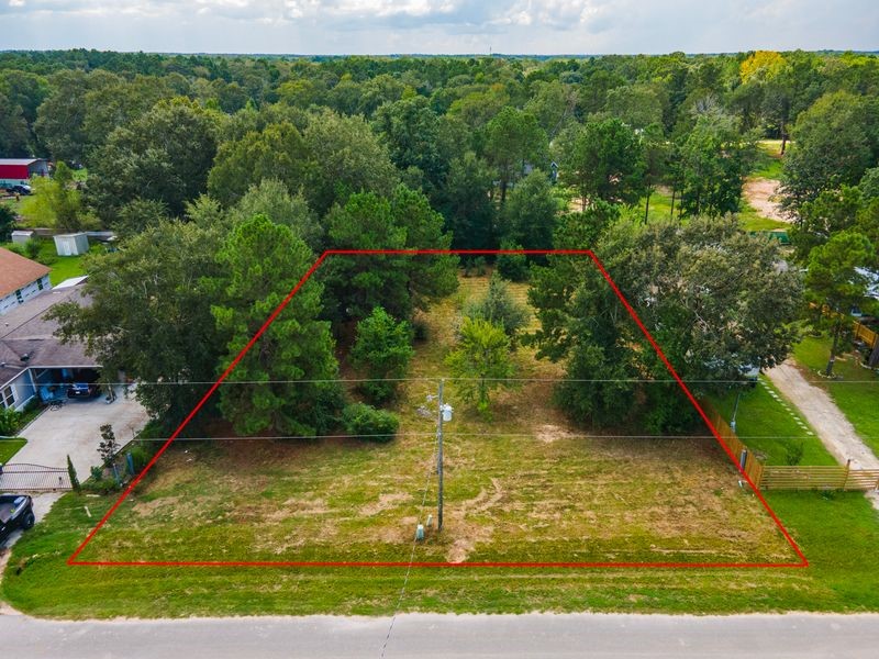 504 County Road 3415 Property Photo 5