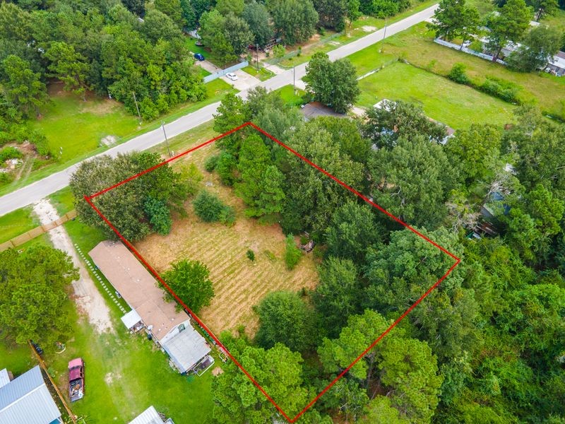 504 County Road 3415 Property Photo 8