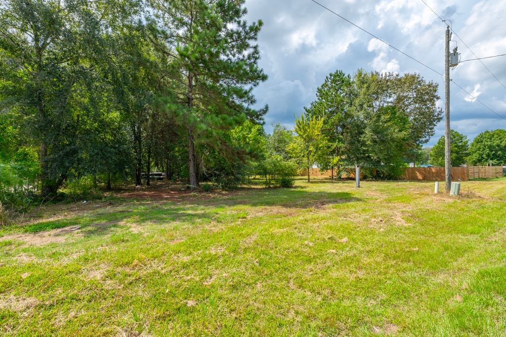 504 County Road 3415 Property Photo 15