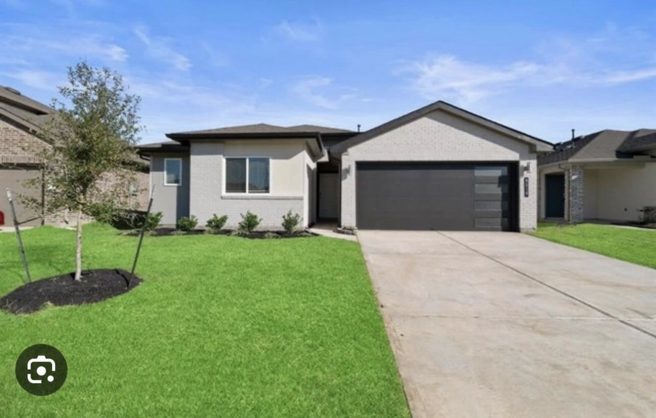 7807 Cattleman Valley Drive Property Photo 1