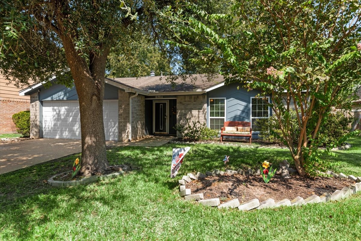 18906 Sandia Pines Drive Property Photo 1