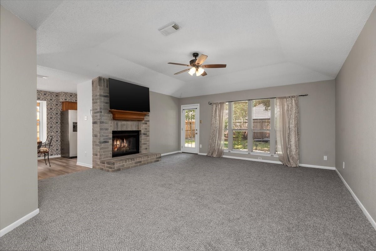 18906 Sandia Pines Drive Property Photo 7