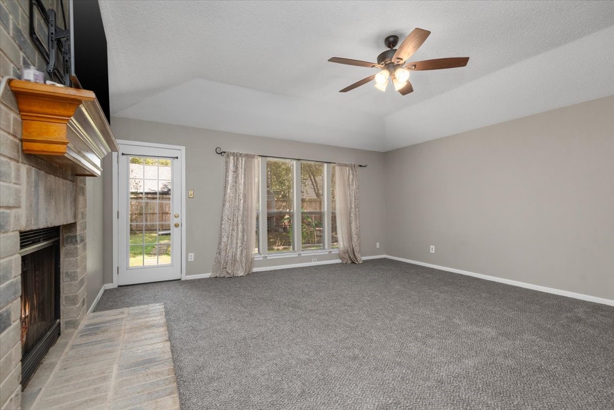 18906 Sandia Pines Drive Property Photo 8