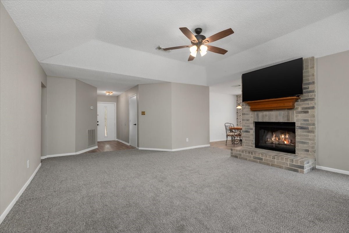 18906 Sandia Pines Drive Property Photo 10