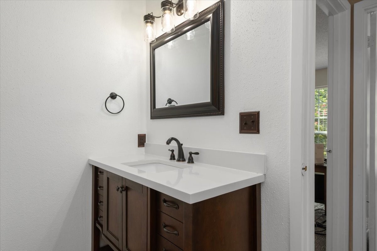 18906 Sandia Pines Drive Property Photo 26