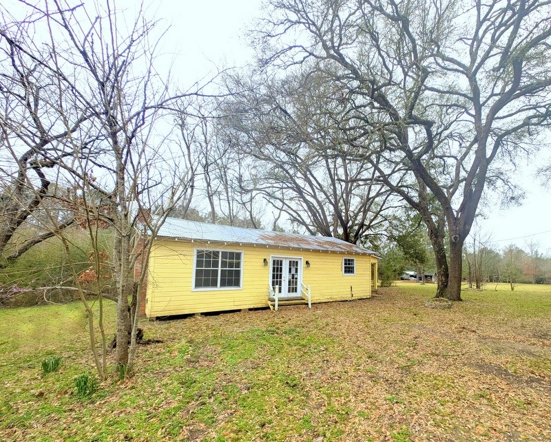 1500 Miles Road Property Photo