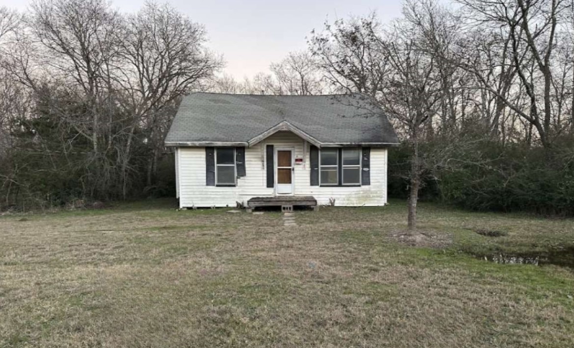 609 N Mlk Avenue Property Photo 1