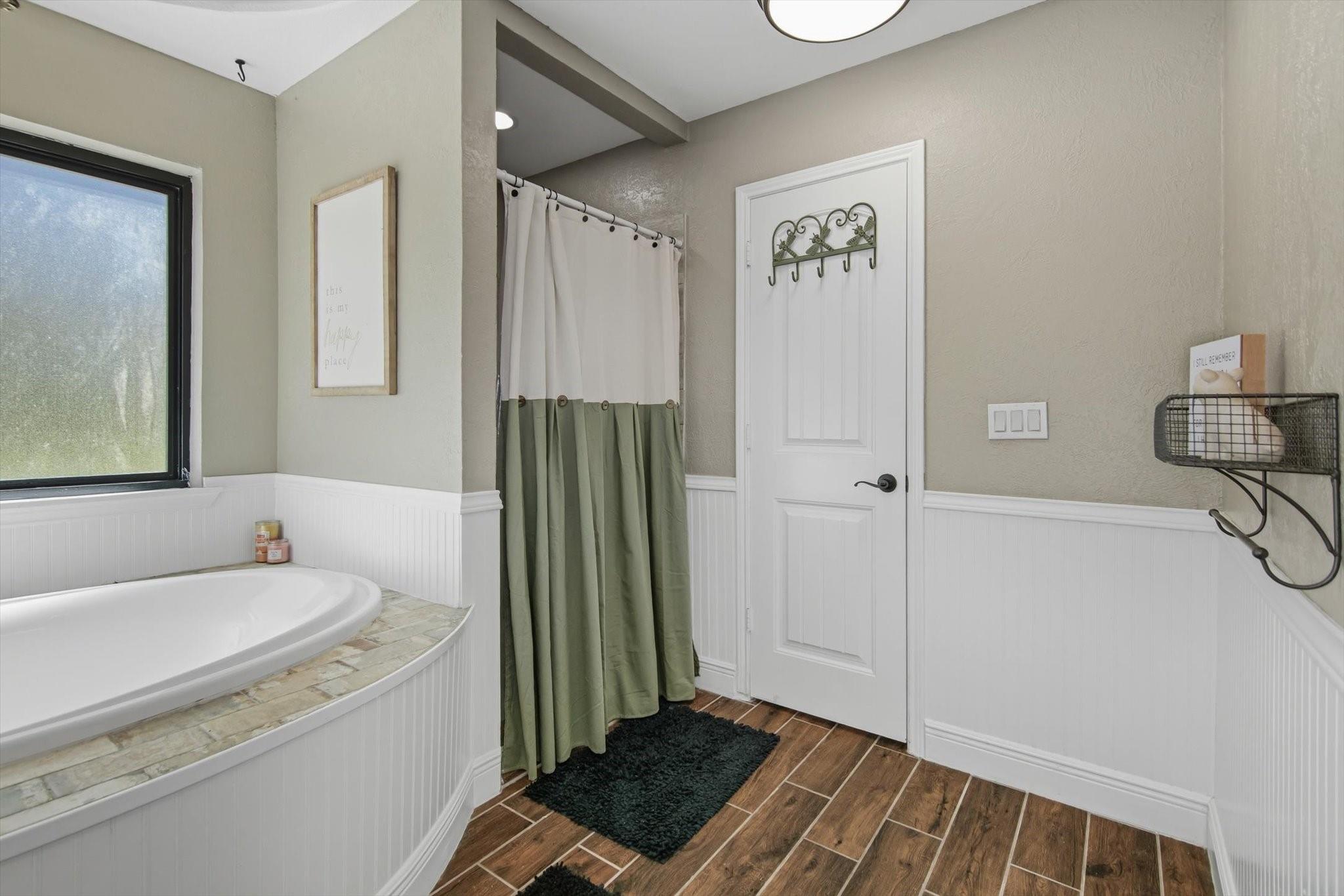 9711 Highway 150 Property Photo 34