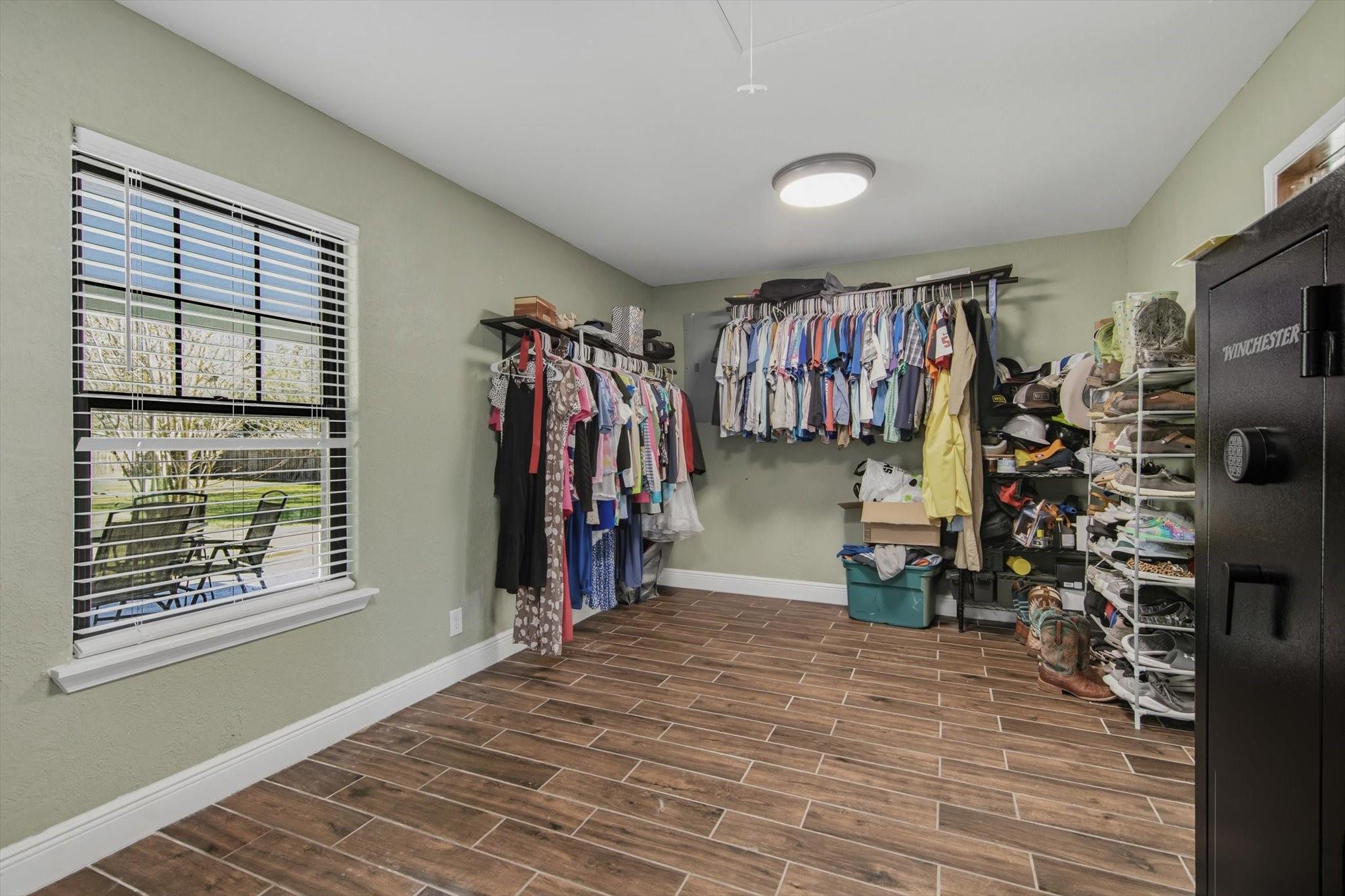 9711 Highway 150 Property Photo 37