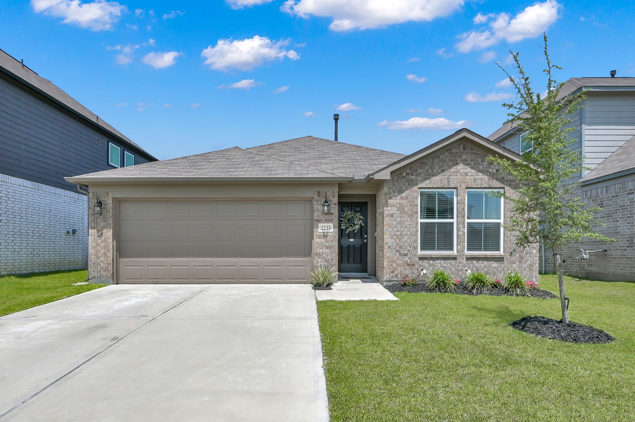 2233 Forest Chestnut Drive Property Photo 1