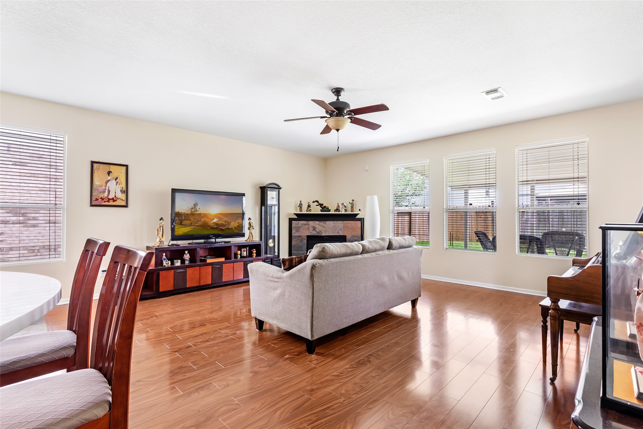 12122 Landsdown Ridge Way Property Photo 11