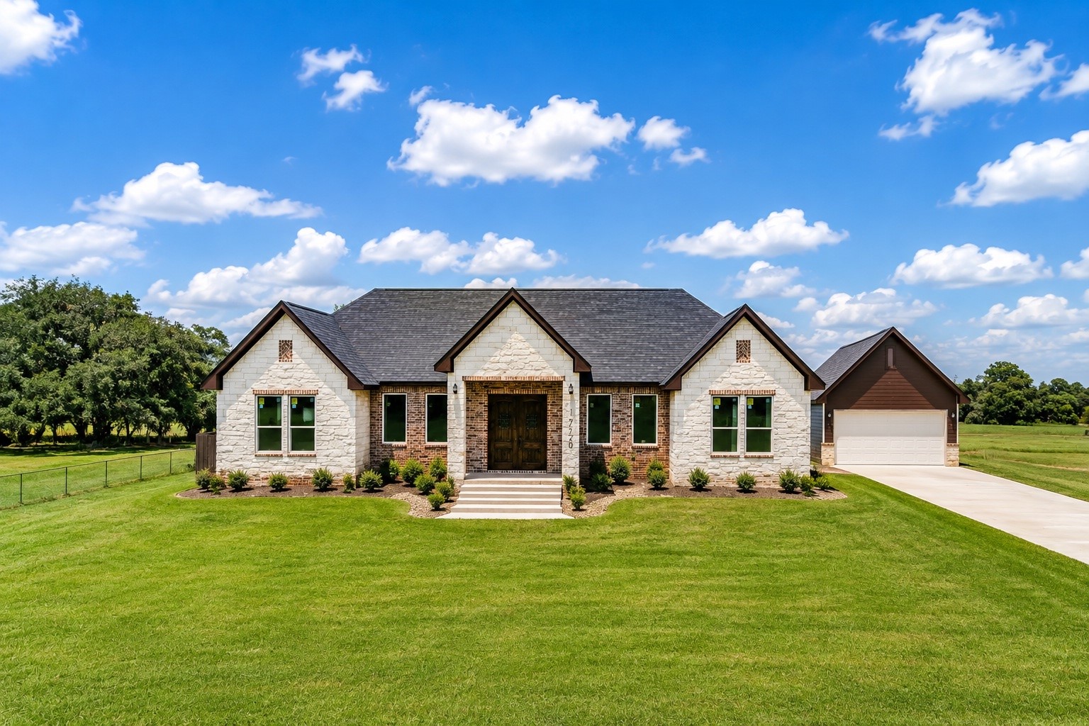 1720 Flintlock Court Property Photo 1