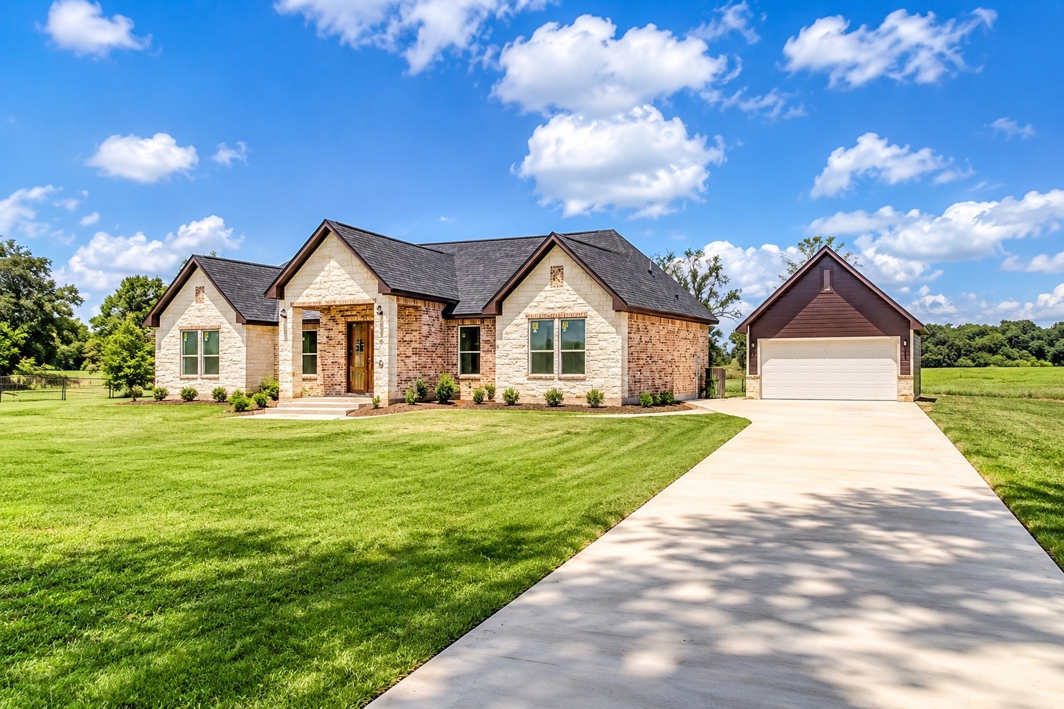 1720 Flintlock Court Property Photo 2
