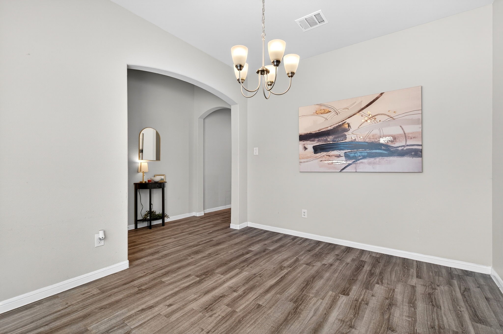 2121 Cedar Way Dr Property Photo 4