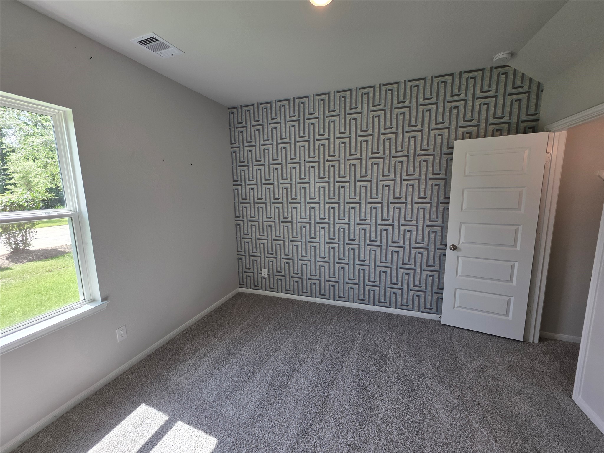 110 Elm Tree Circle Property Photo 14
