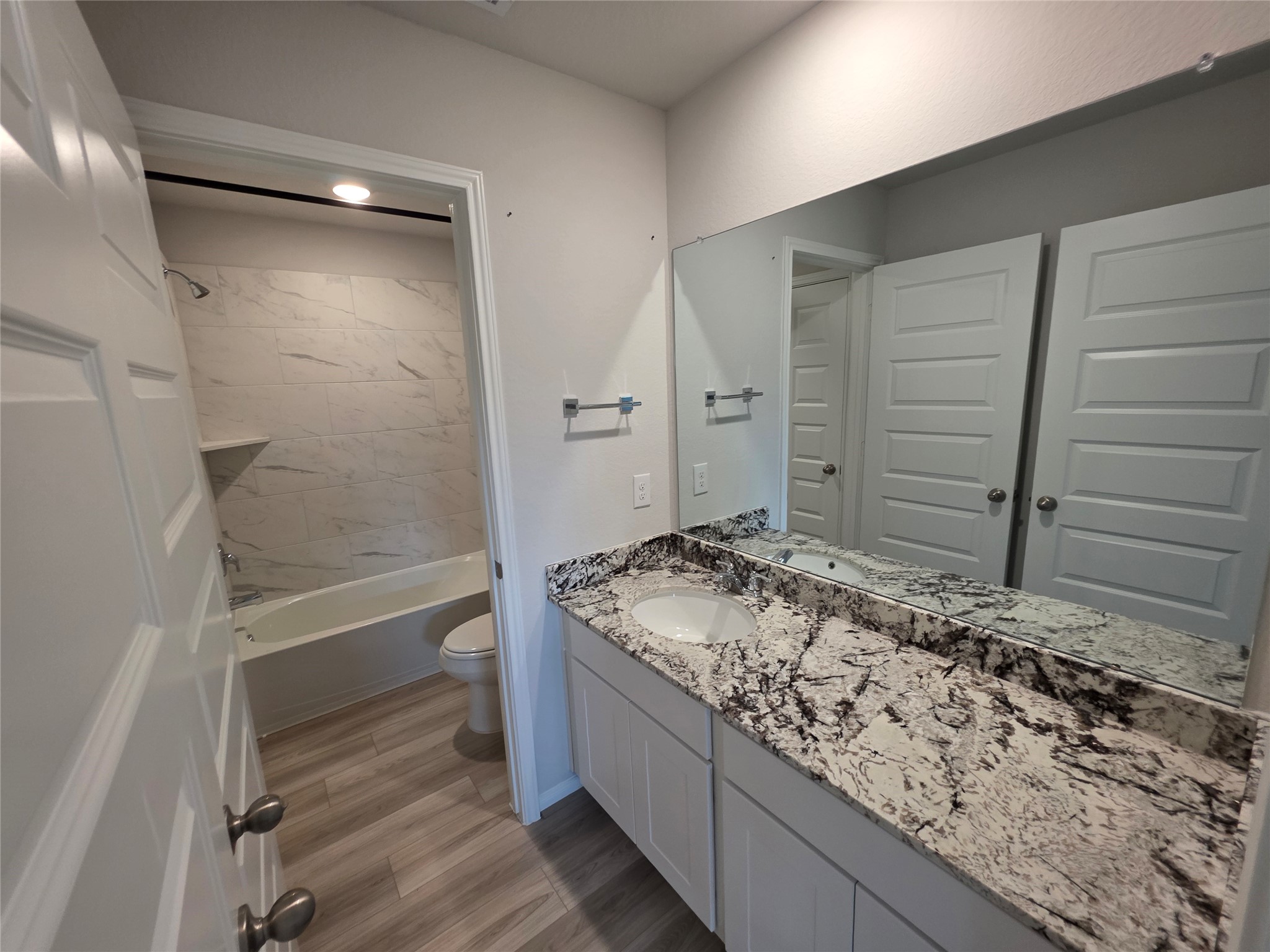 110 Elm Tree Circle Property Photo 17
