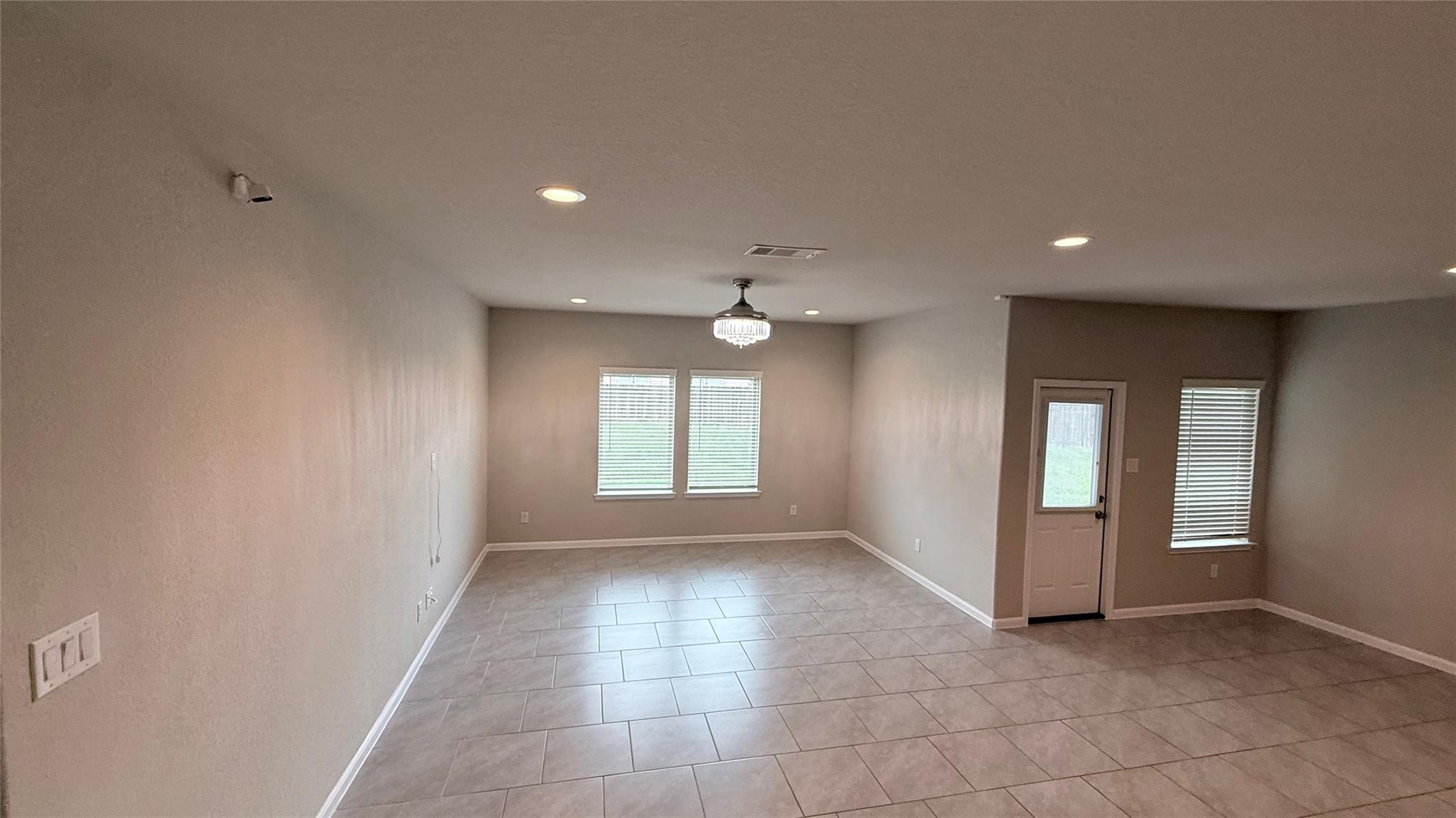 3207 Sumac Drive Property Photo 5