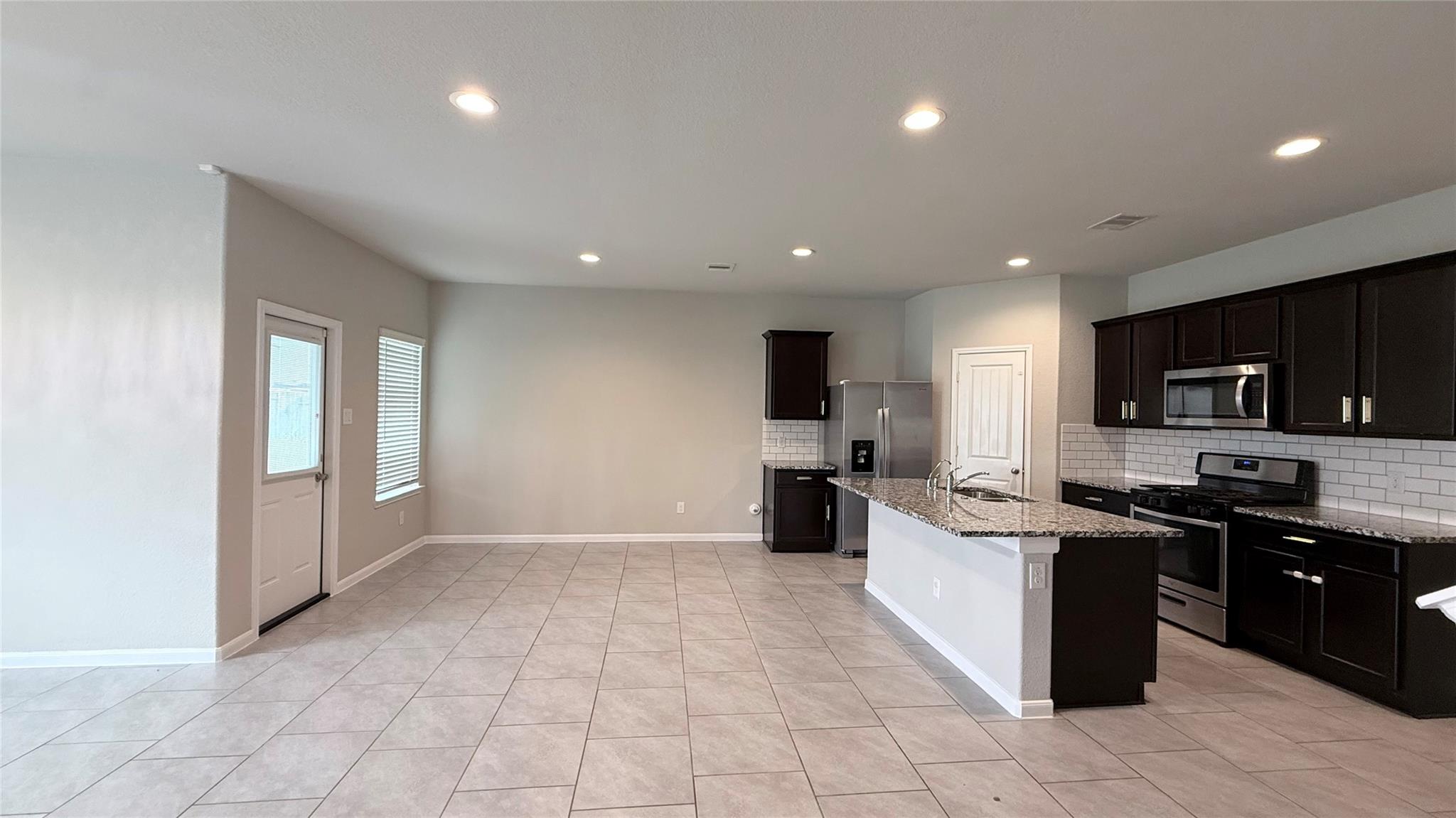 3207 Sumac Drive Property Photo 7