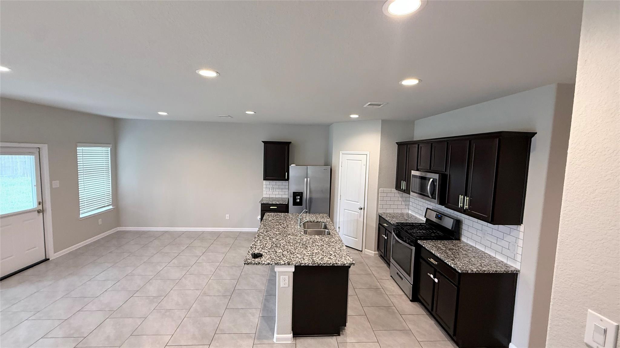 3207 Sumac Drive Property Photo 8