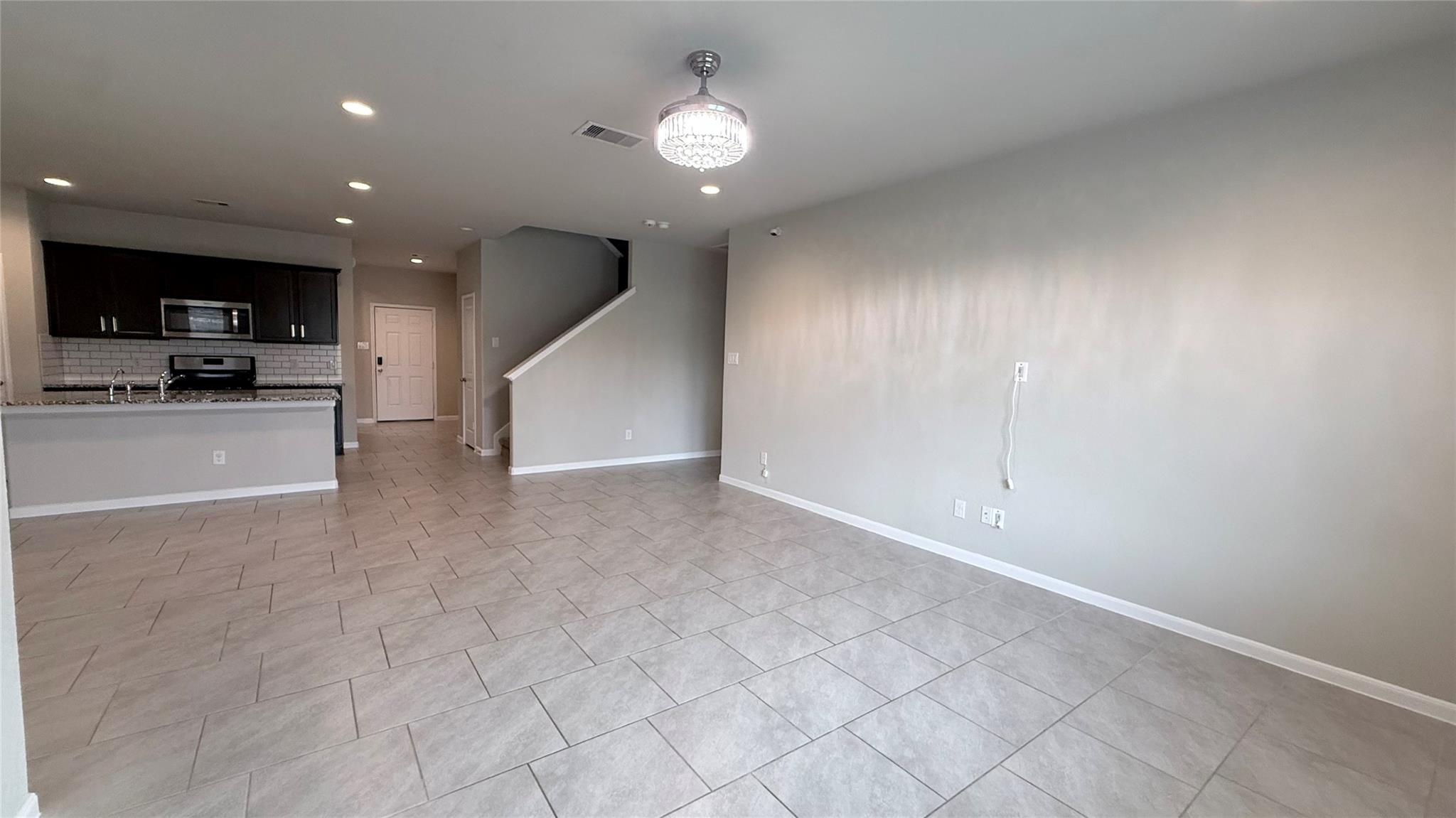 3207 Sumac Drive Property Photo 9