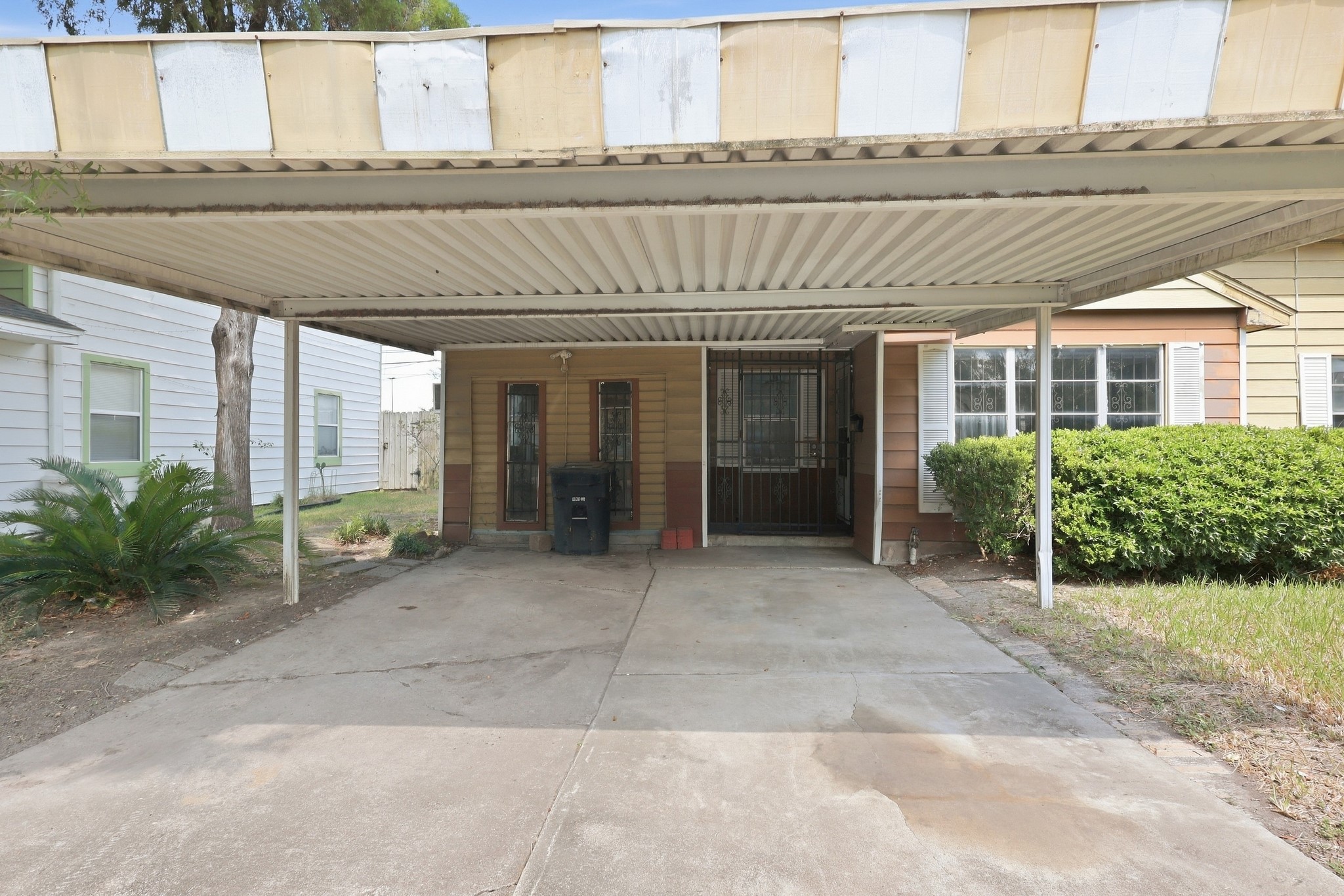 3815 Zephyr Street Property Photo 4