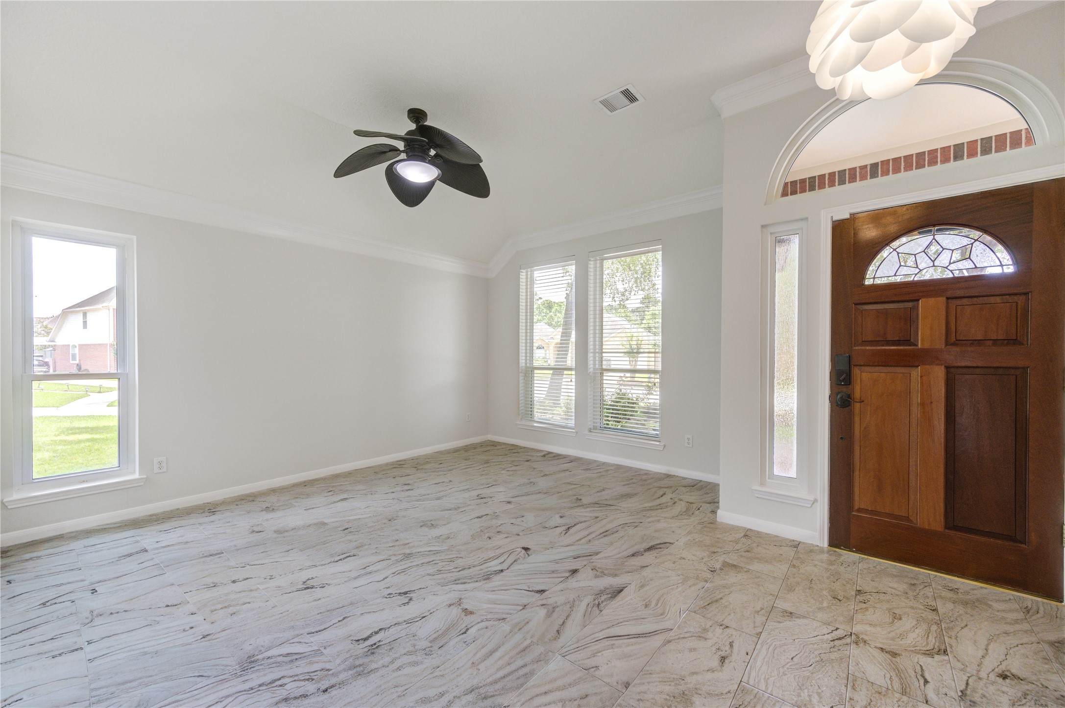 15831 Laurel Cove Cove Property Photo 6