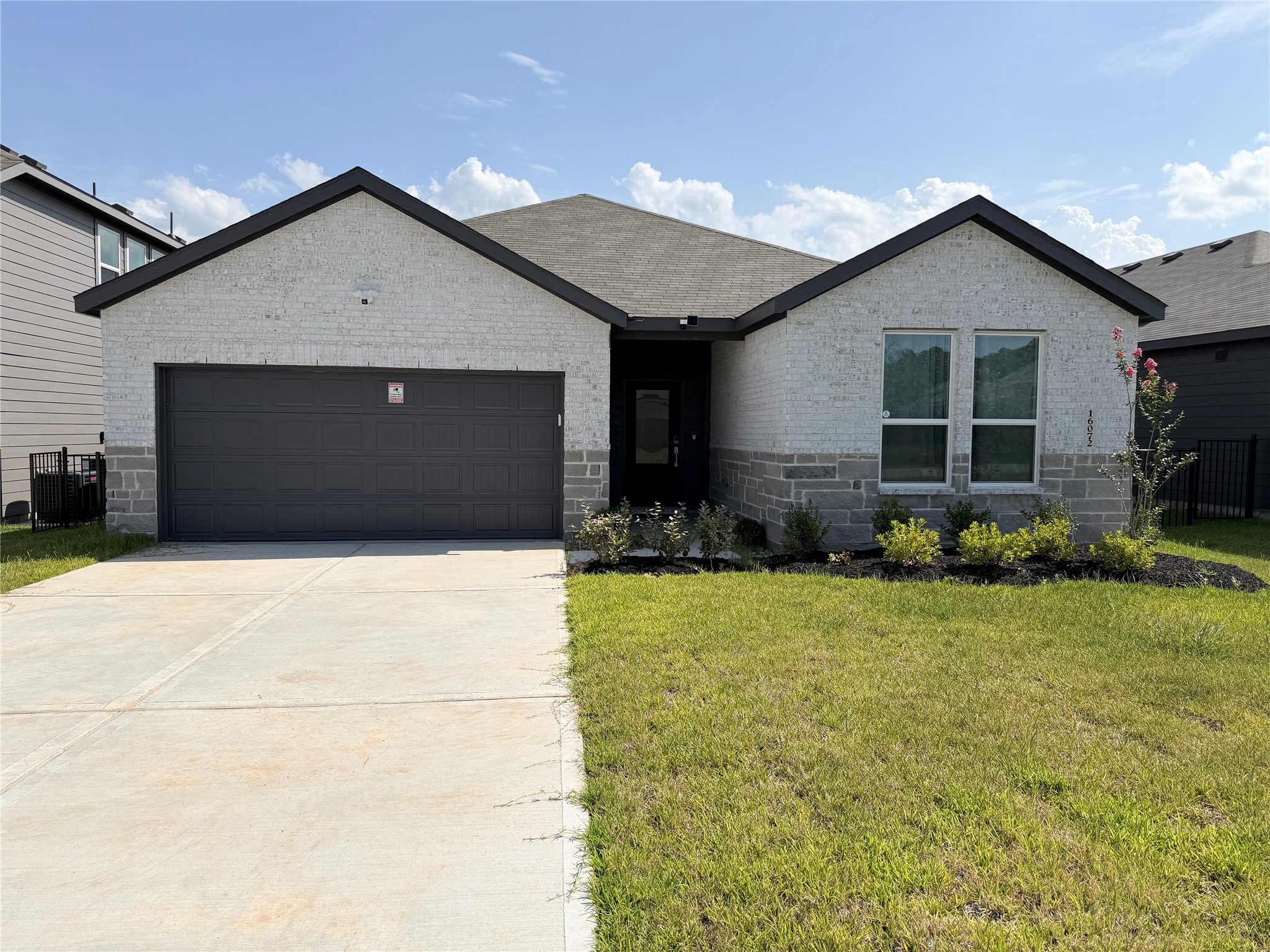 16072 Tallis Drive Property Photo 1