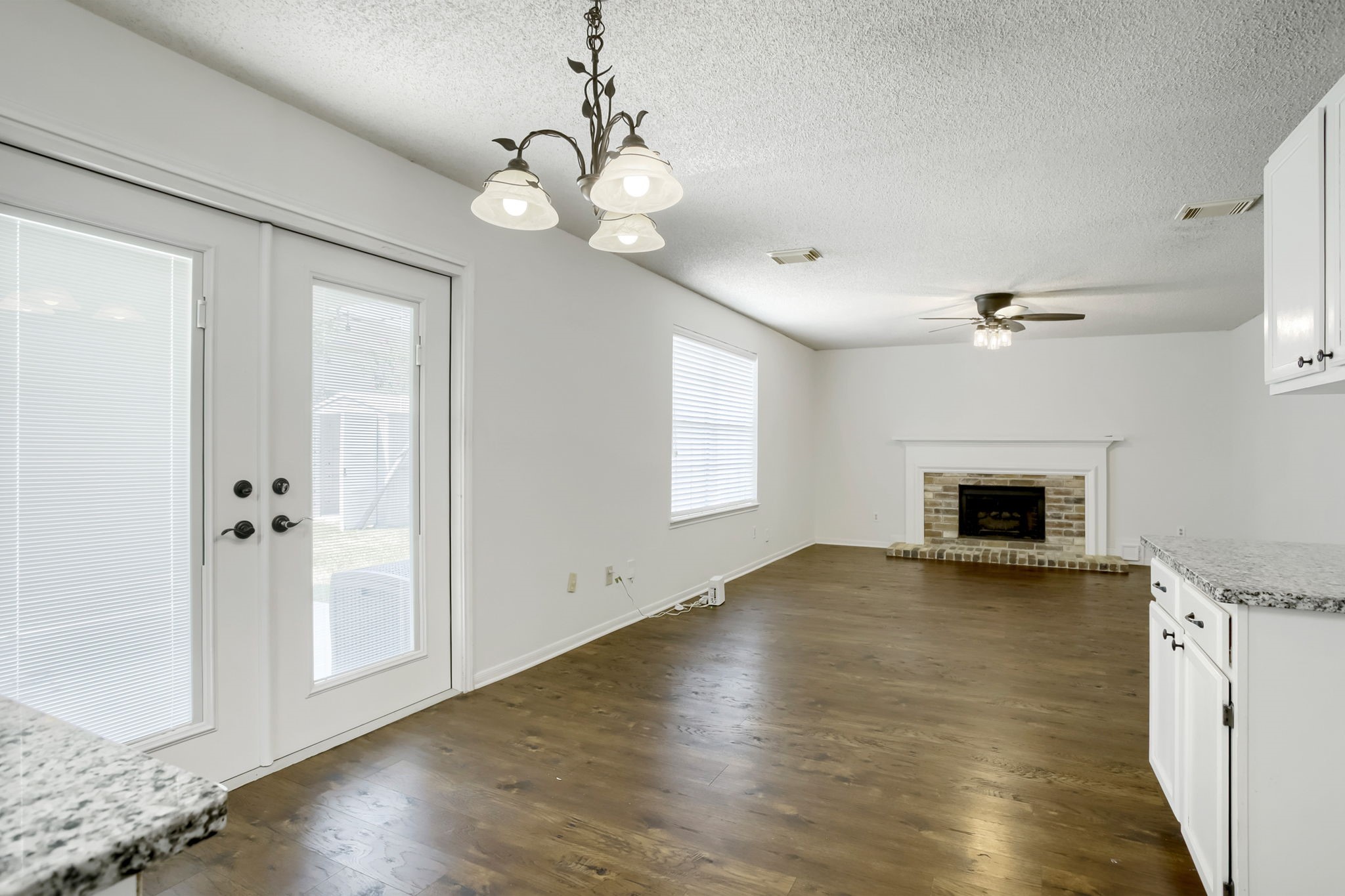 10115 Wayward Wind Lane Property Photo 8