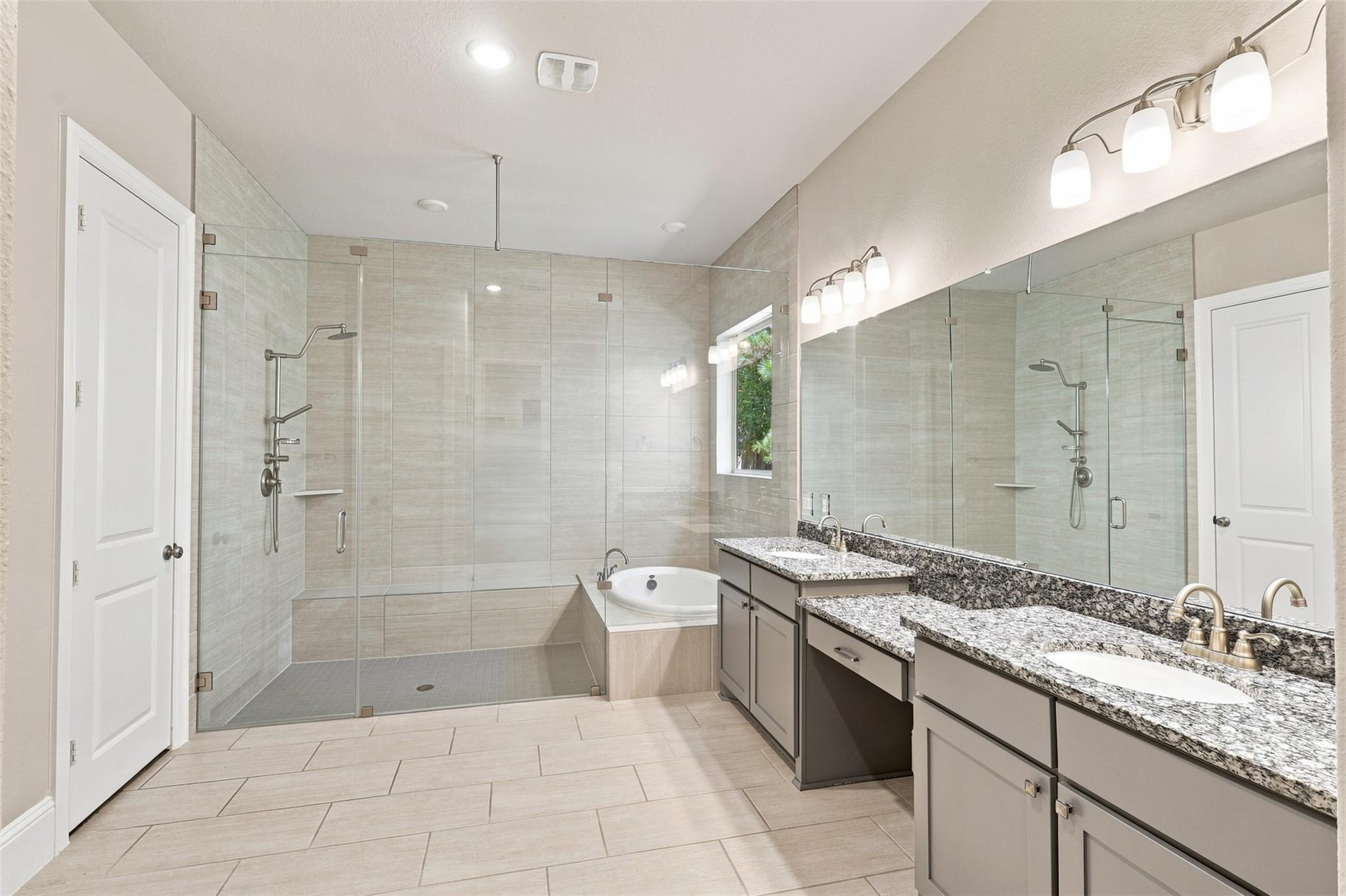 35 Gracenote Pl, The Woodlands Tx 77375 Property Photo 25