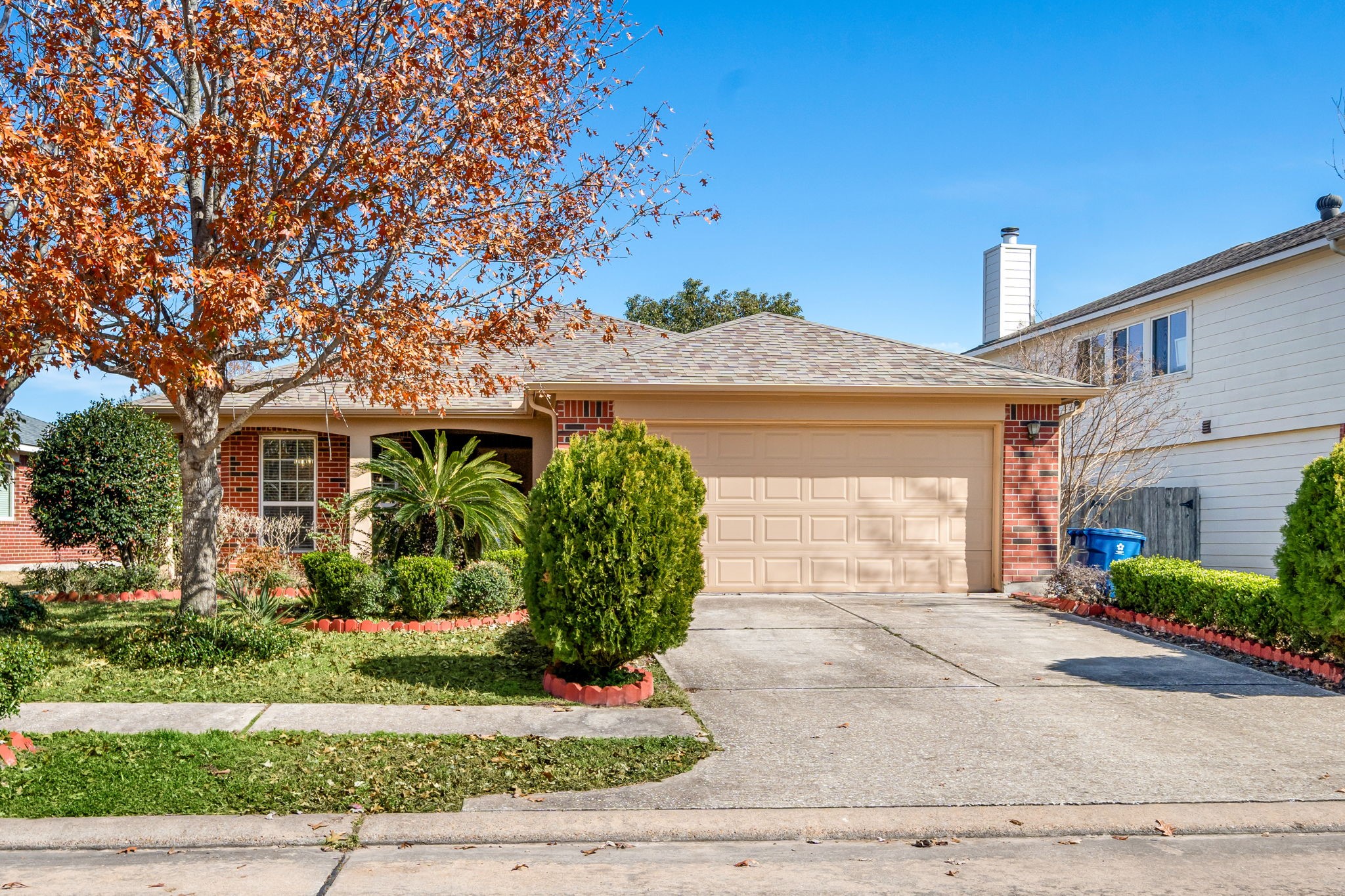 9710 Golden Park Lane Property Photo 1